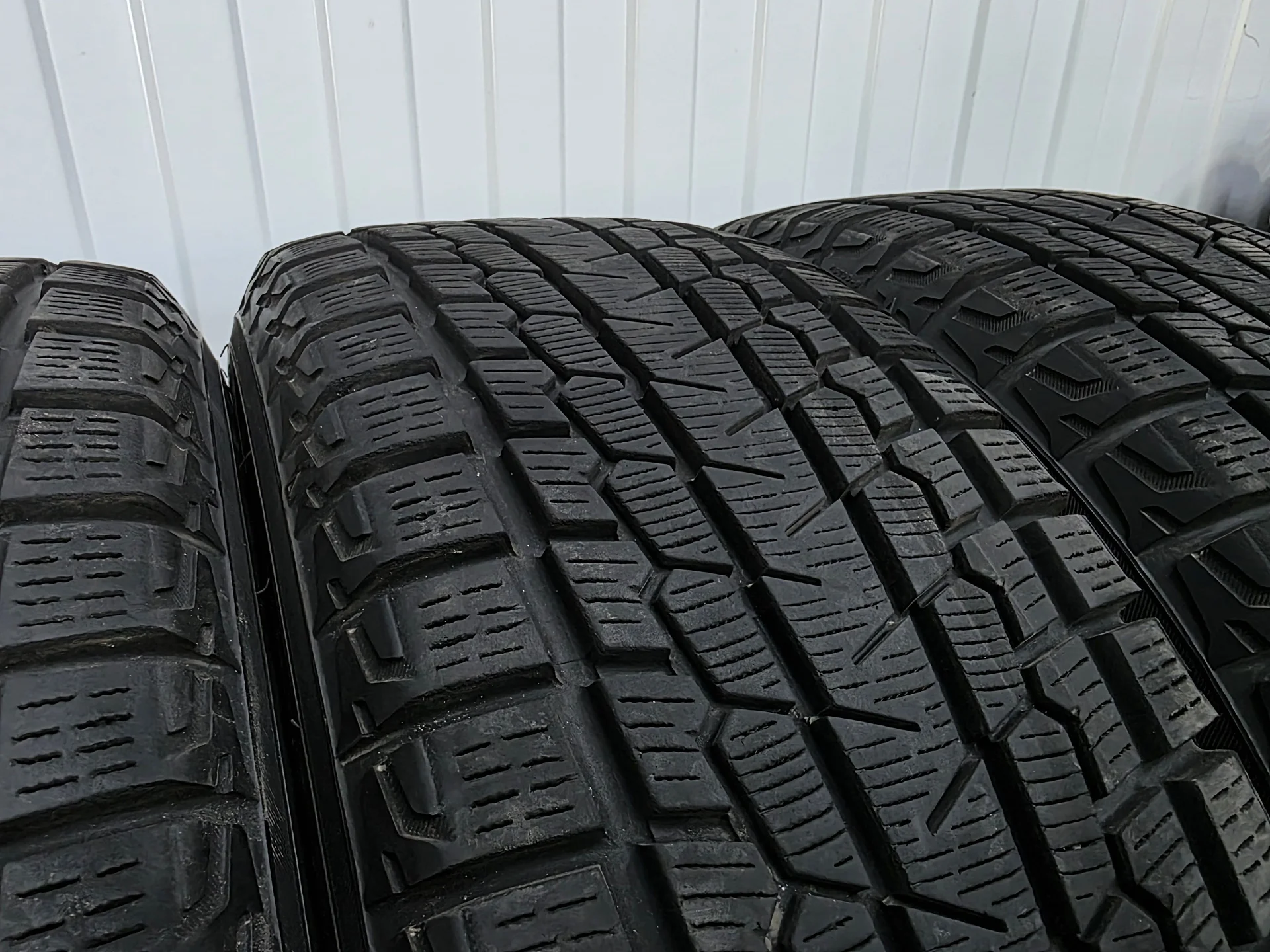 Шины 225/60R17 Yokohama - миниатюра 8
