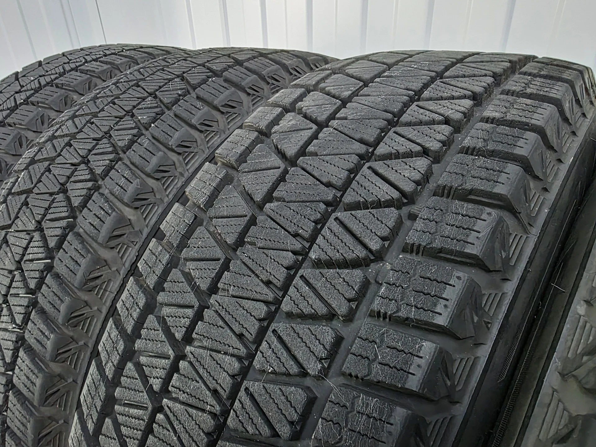 Шины 225/65R17 Bridgestone DM-V3 - миниатюра 11
