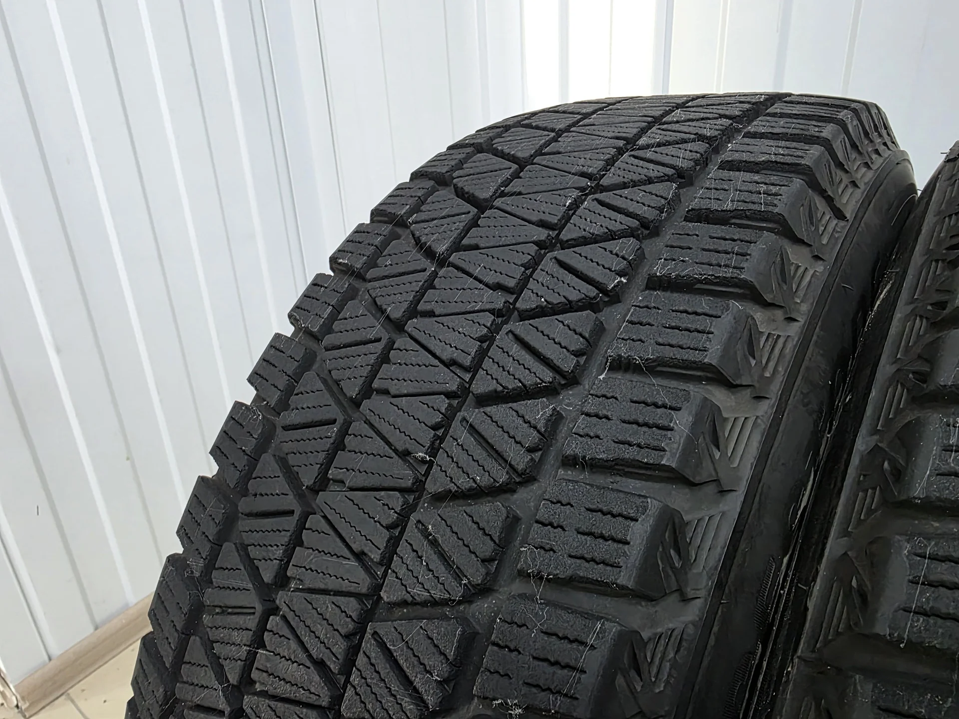 Шины 225/65R17 Bridgestone DM-V3 - миниатюра 13
