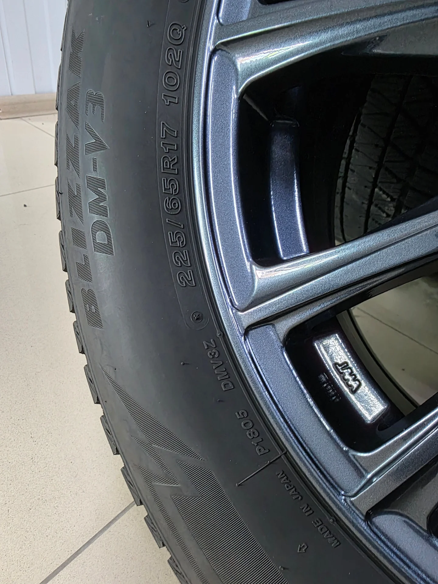 Шины 225/65R17 Bridgestone DM-V3 - миниатюра 14