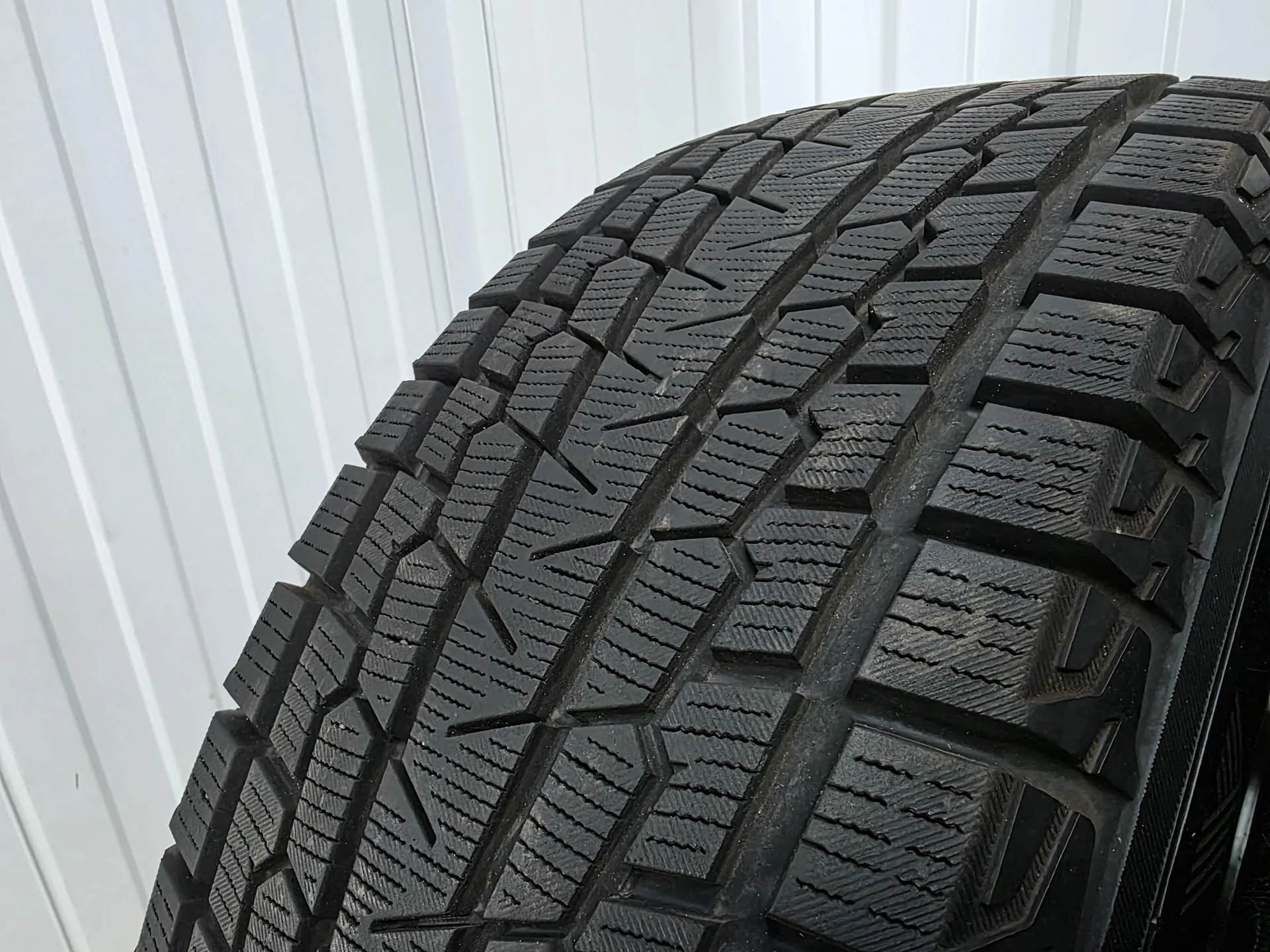 225/60R18 Yokohama - миниатюра 13