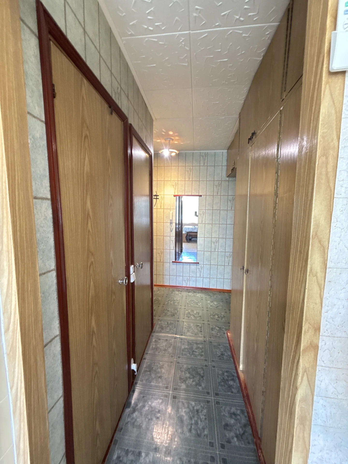 Продажа 2 комнатной квартиры - миниатюра 39