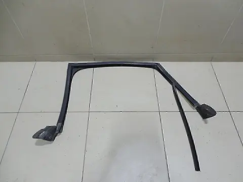Уплотнитель стекла двери Audi A4 [B6] 2000-2004