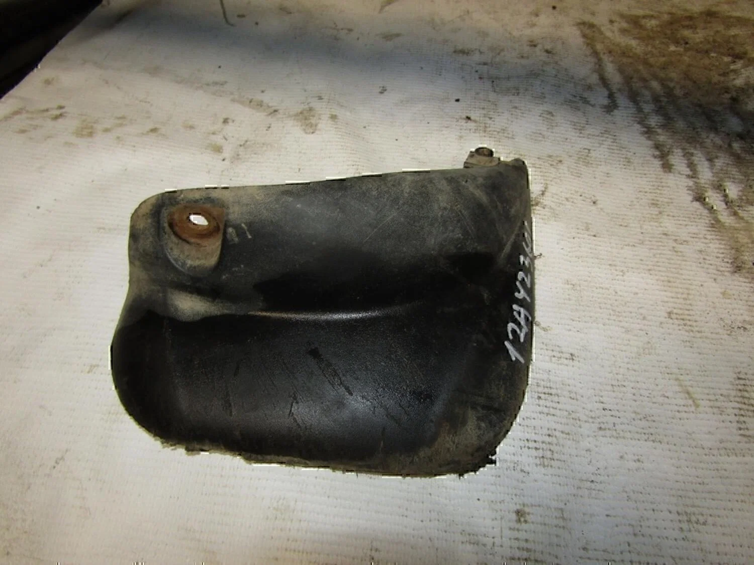 Брызговик задний правый Hyundai-KIA Getz 2002-2010 - миниатюра 2