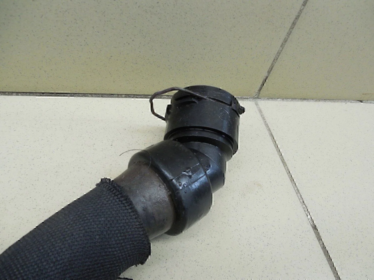 Патрубок радиатора Audi A4 [B6] 2000-2004 - миниатюра 4