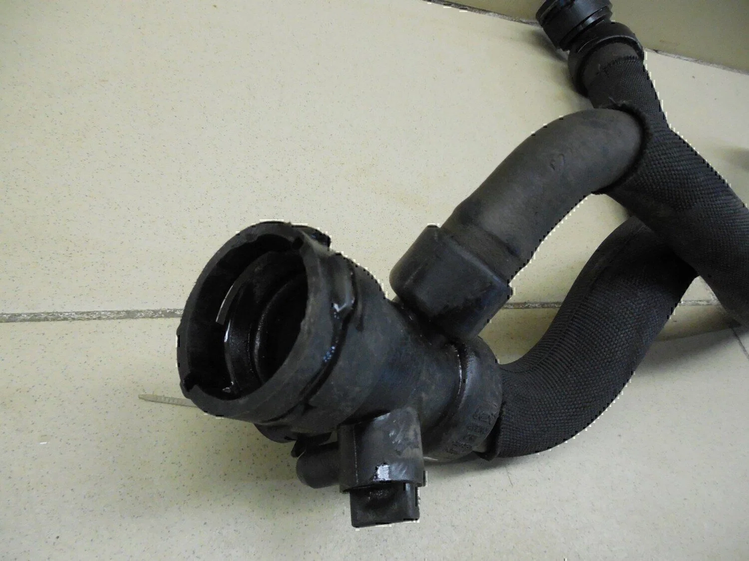Патрубок радиатора Audi A4 [B6] 2000-2004 - миниатюра 6