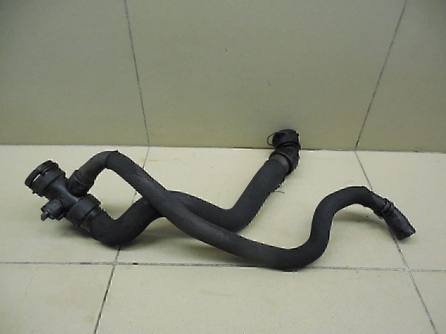 Патрубок радиатора Audi A4 [B6] 2000-2004 - миниатюра 7
