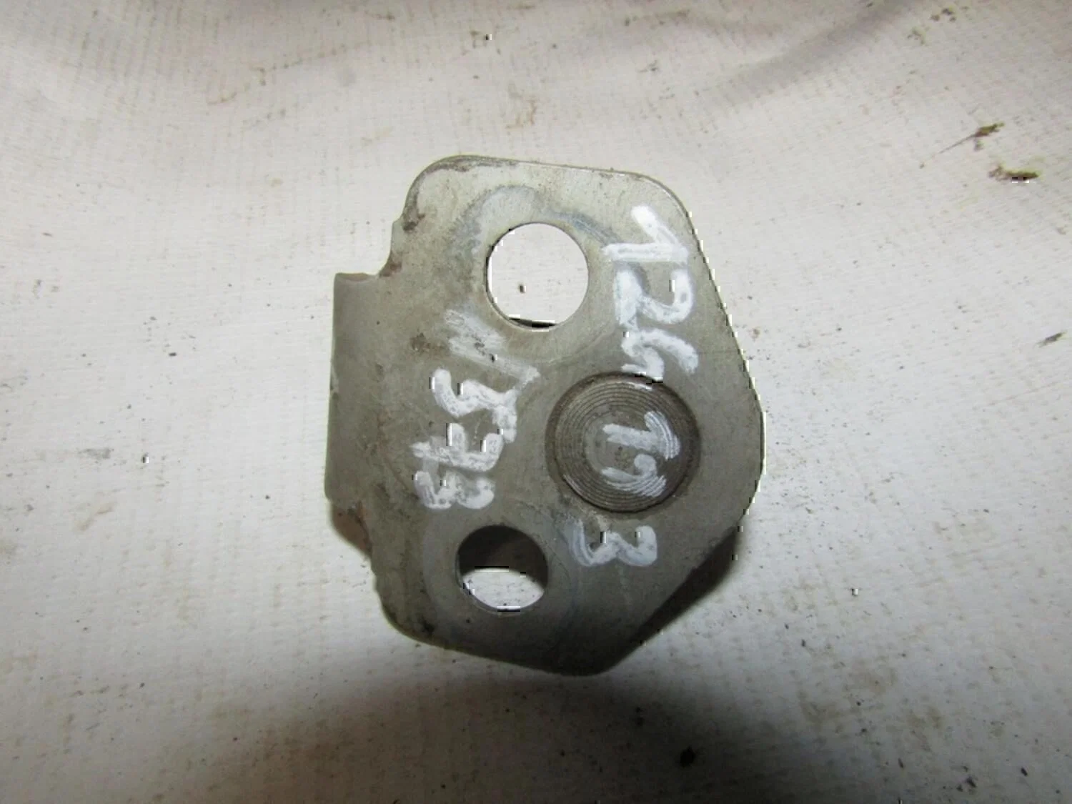 Ответная часть замка двери FORD Transit 2006-2013 - миниатюра 2