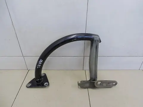 Петля крышки багажника VW Passat [B6] 2005-2010