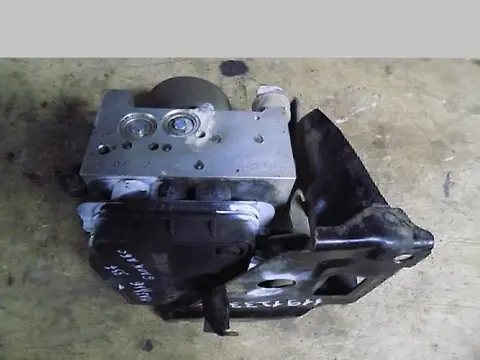 Кронштейн блока ABS (насос) MAZDA Mazda 6 (GG) 2002-2007