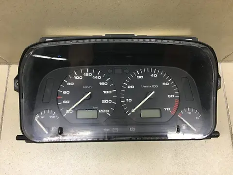 Панель приборов VW Golf III/Vento 1991-1997