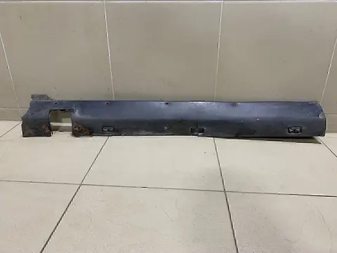 Накладка на порог (наружная) VW Passat [B3] 1988-1993