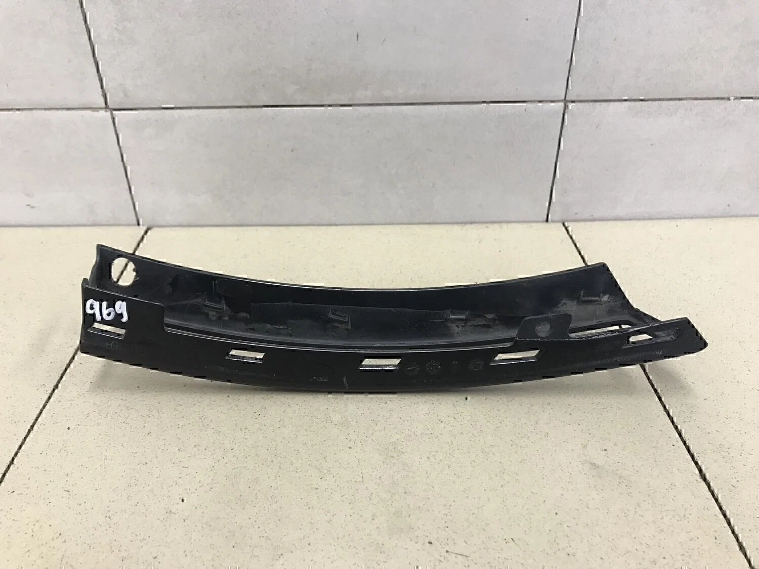 Рамка указателя поворота левая VW Passat [B6] 2005-2010 - миниатюра 5