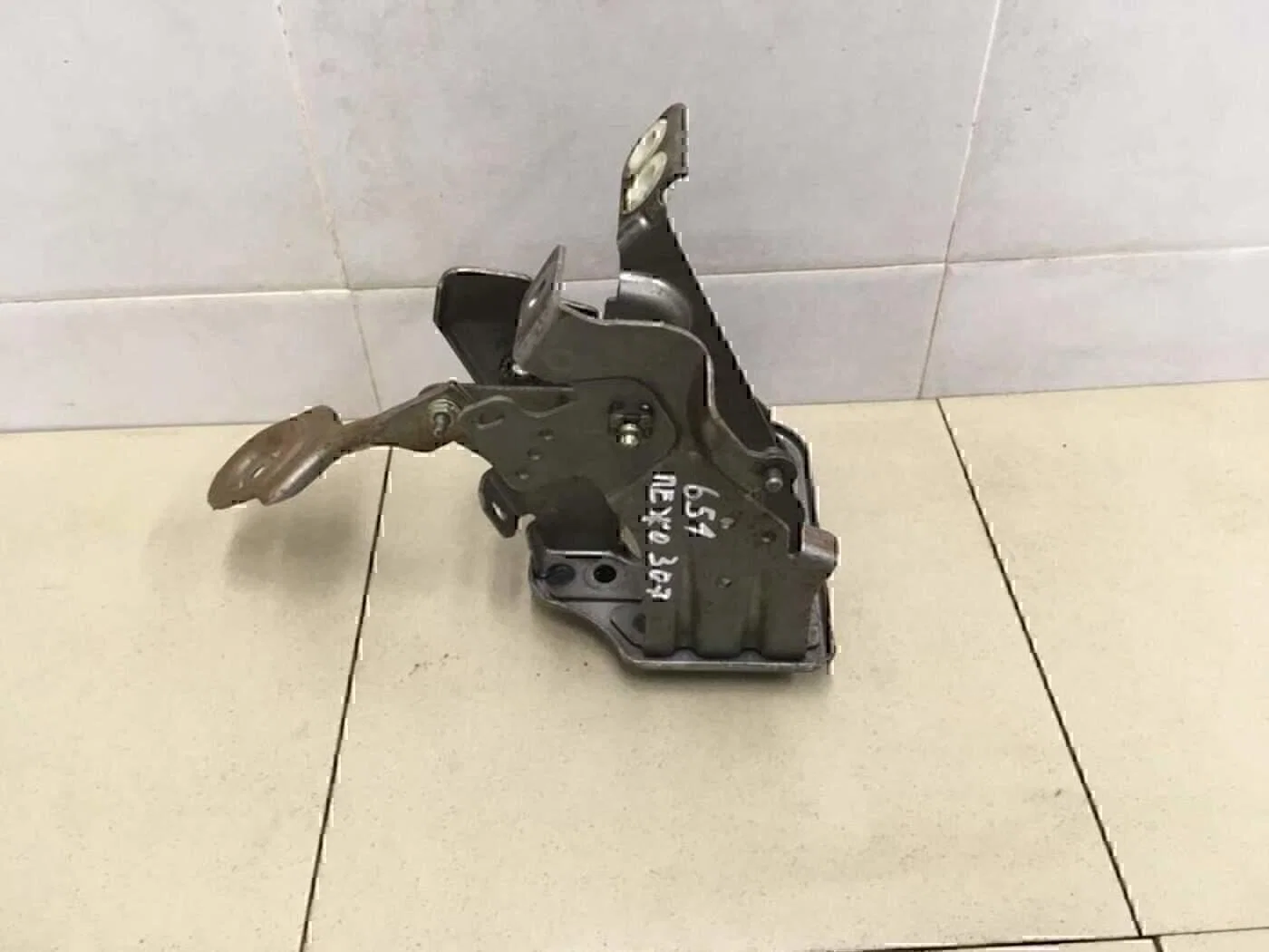 Кронштейн крепления педали PEUGEOT 307 2001-2007 - миниатюра 2