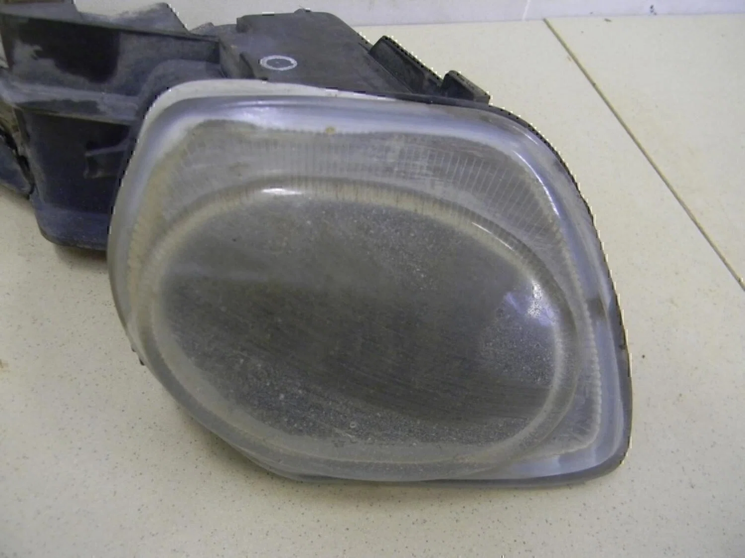 Фара противотуманная левая NISSAN Maxima (A33) 2000-2005 - миниатюра 5