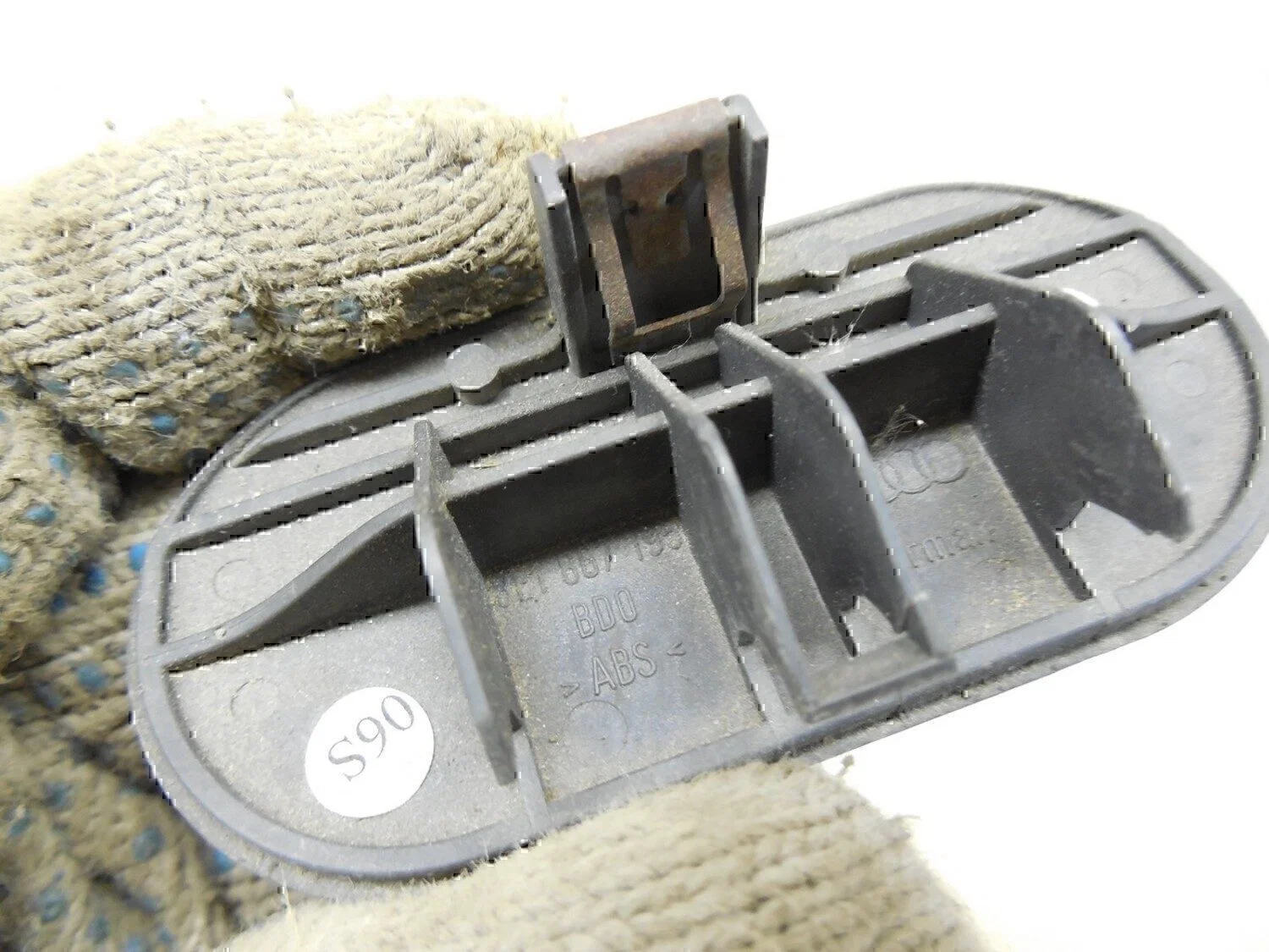 Заглушка Audi A4 [B6] 2000-2004 - миниатюра 4