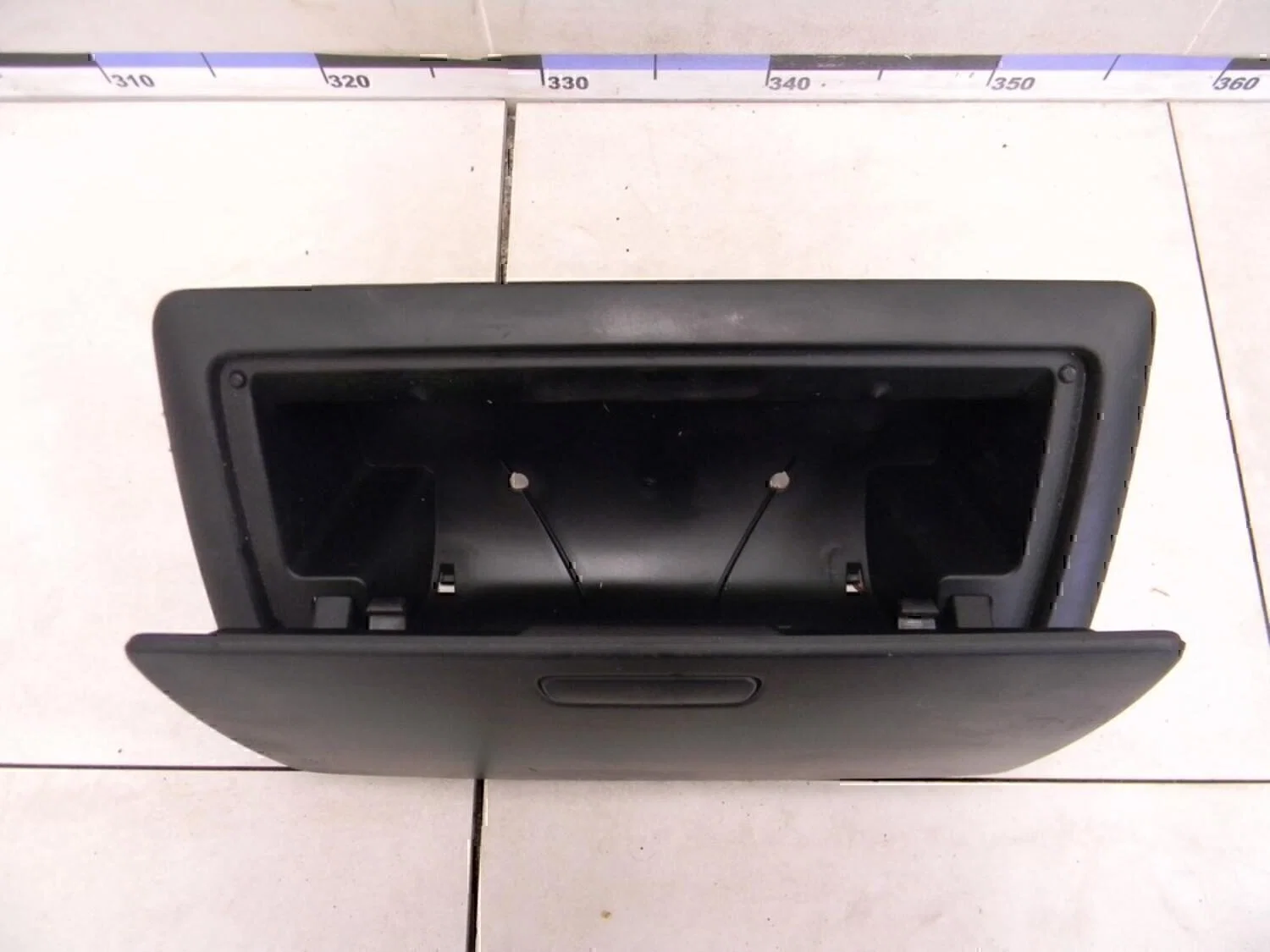 Бардачок BMW 1-серия E82/E88 2006> - миниатюра 3