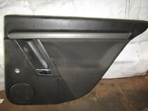 Обшивка двери задней правой OPEL Vectra C 2002-2008