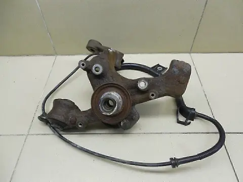 Кулак поворотный задний правый Audi A4 [B6] 2000-2004