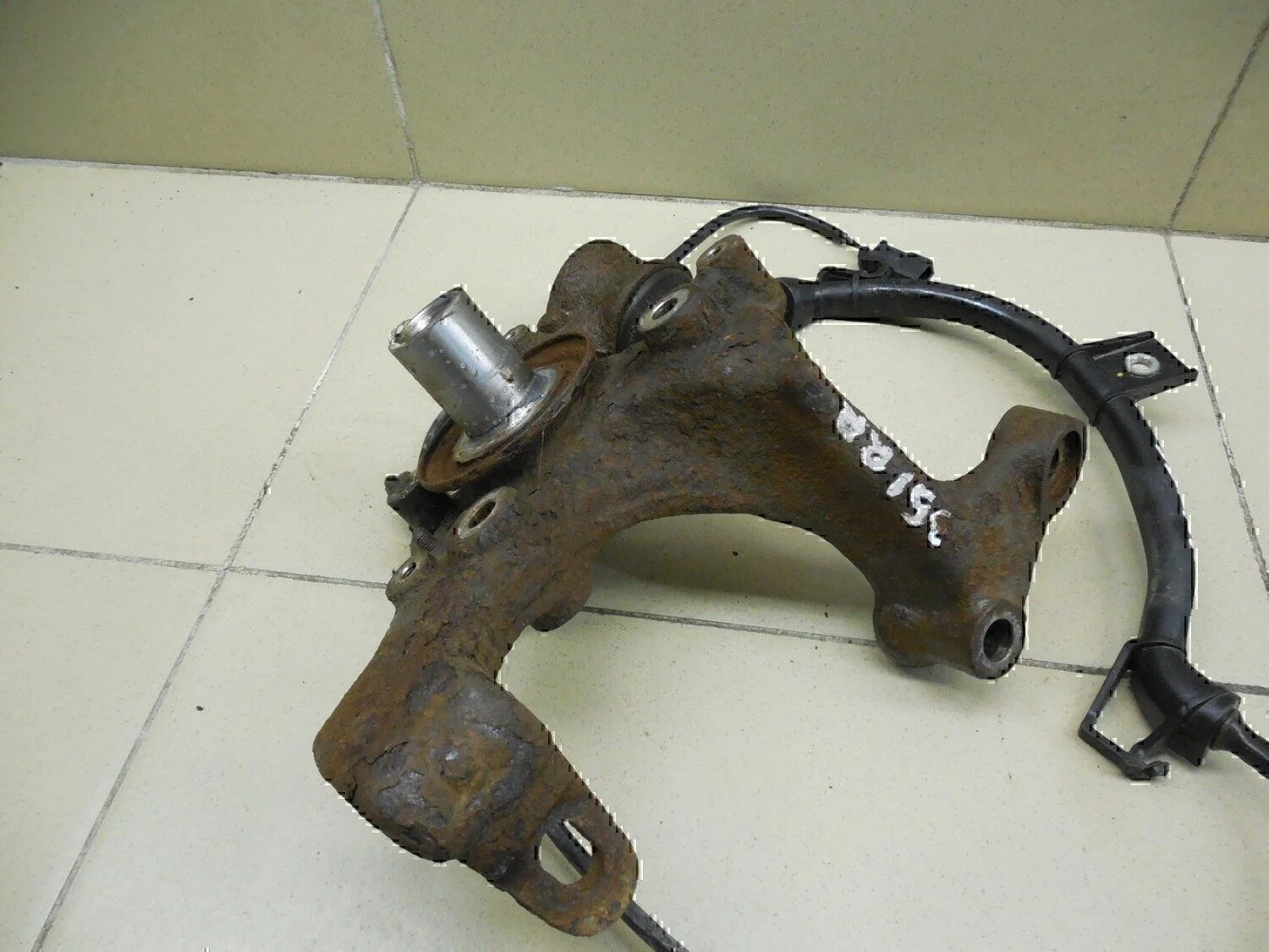 Кулак поворотный задний правый Audi A4 [B6] 2000-2004 - миниатюра 2