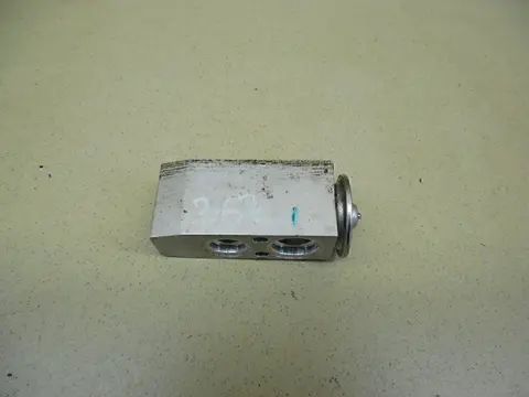 Клапан кондиционера NISSAN Almera N16 2000-2006