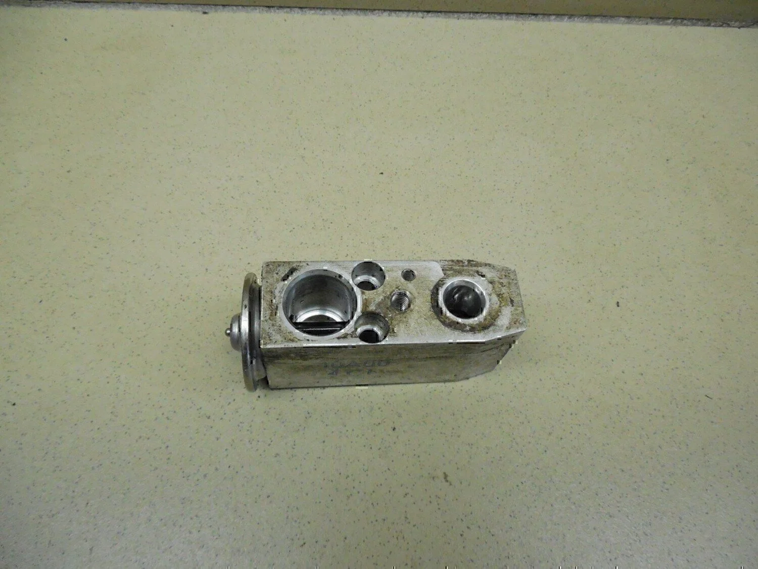 Клапан кондиционера NISSAN Almera N16 2000-2006 - миниатюра 4