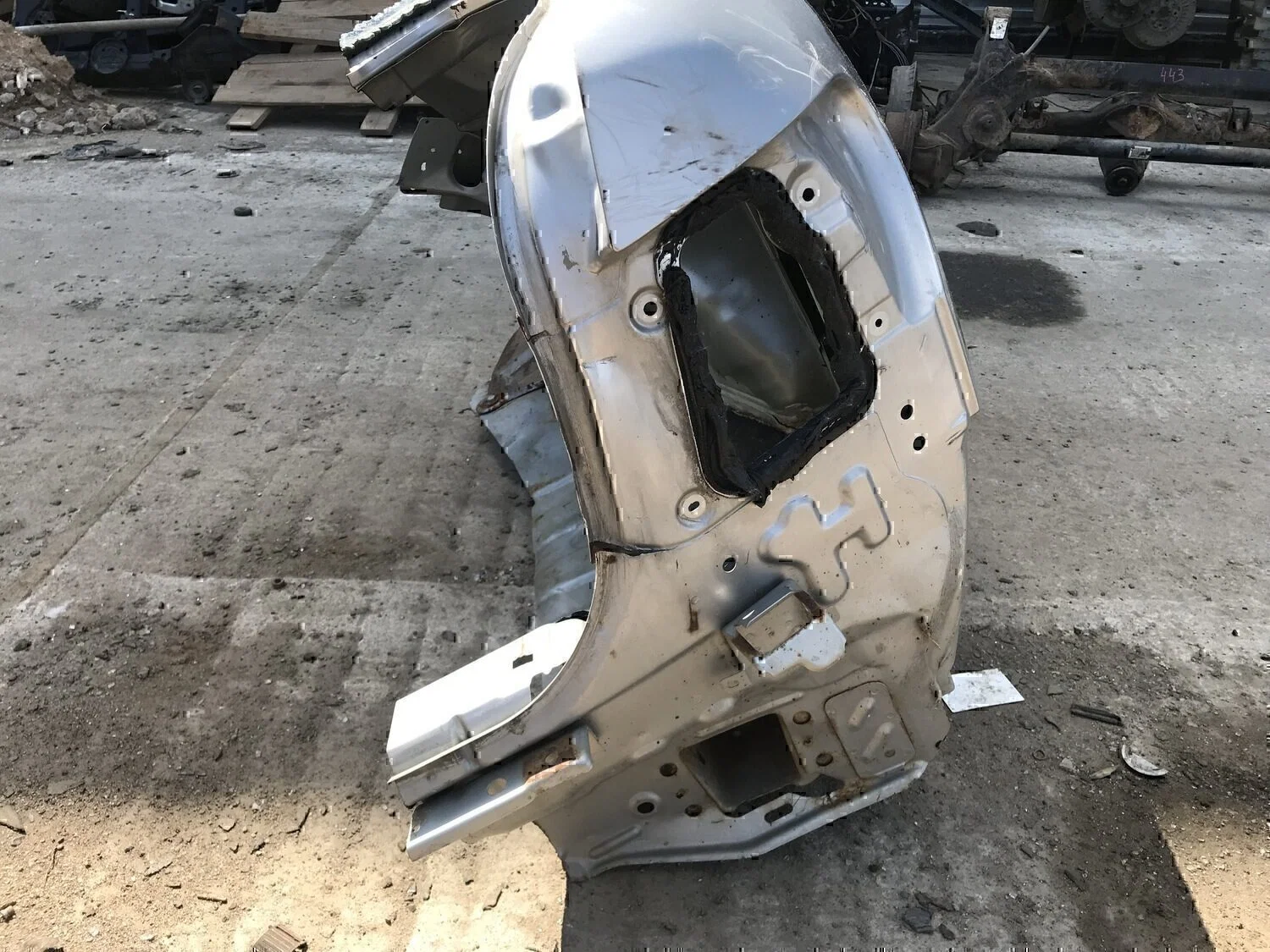 Крыло заднее правое NISSAN Almera N16 2000-2006 - миниатюра 3