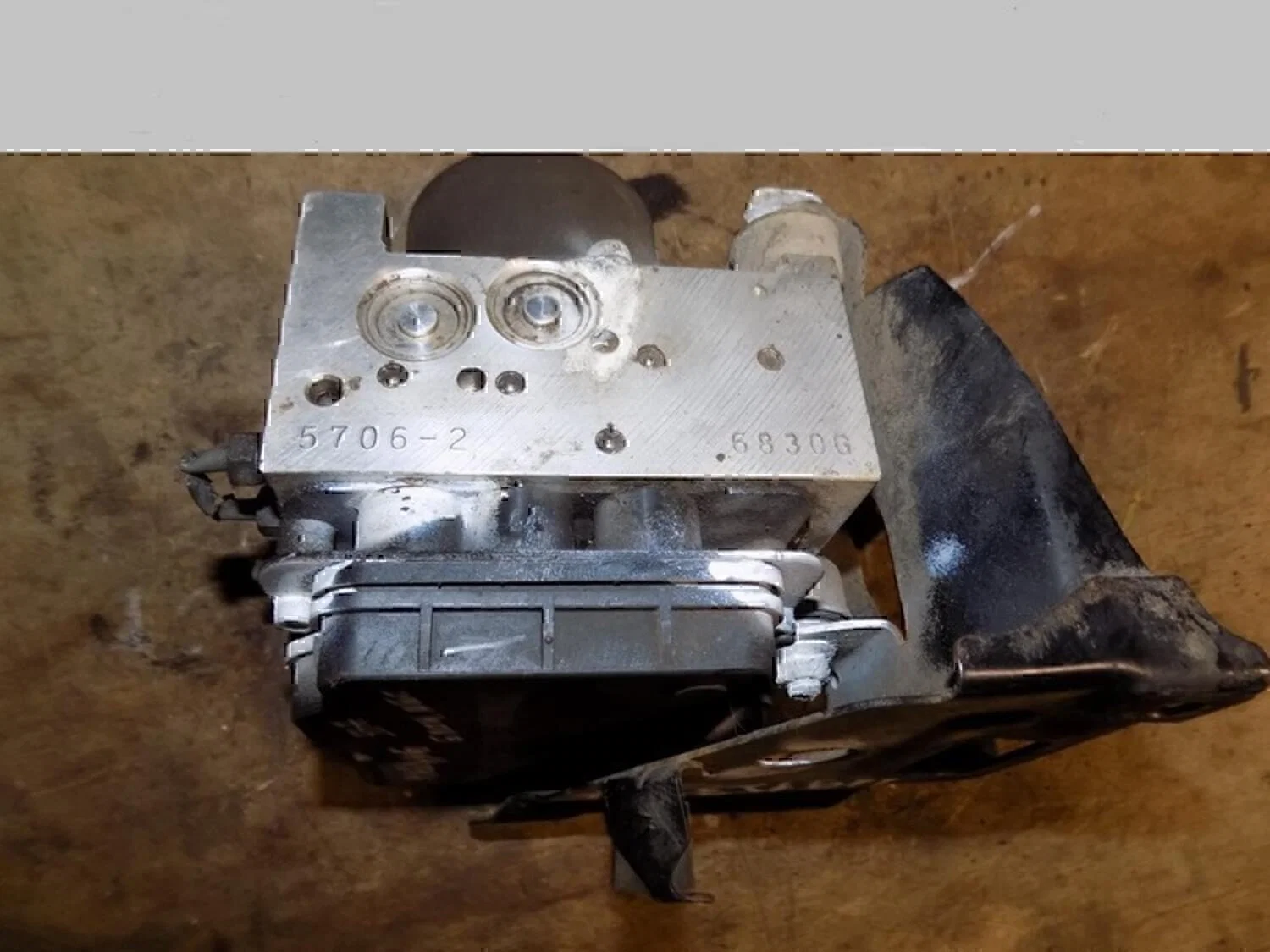 Блок ABS (насос) MAZDA Mazda 6 (GG) 2002-2007 - миниатюра 2