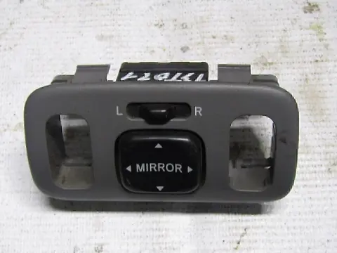 Накладка декоративная TOYOTA Yaris Verso 1999-2005