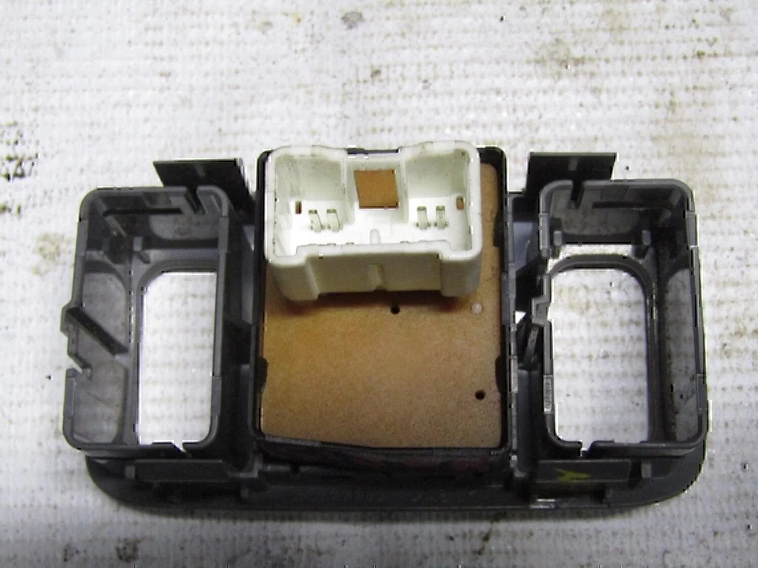 Накладка декоративная TOYOTA Yaris Verso 1999-2005 - миниатюра 2