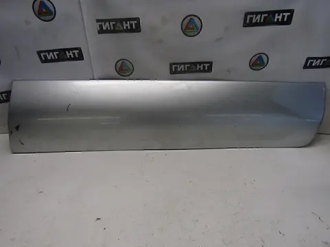 Накладка двери передней правой Subaru Forester (S11) 2002-2007