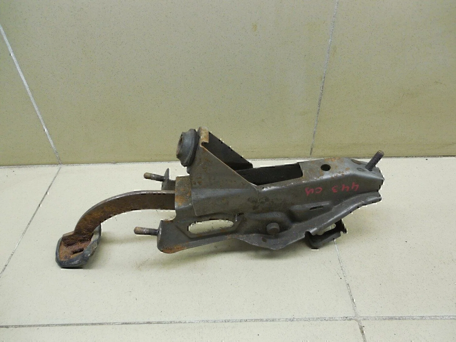Педаль сцепления DAEWOO Espero 1991-1999 - миниатюра 5