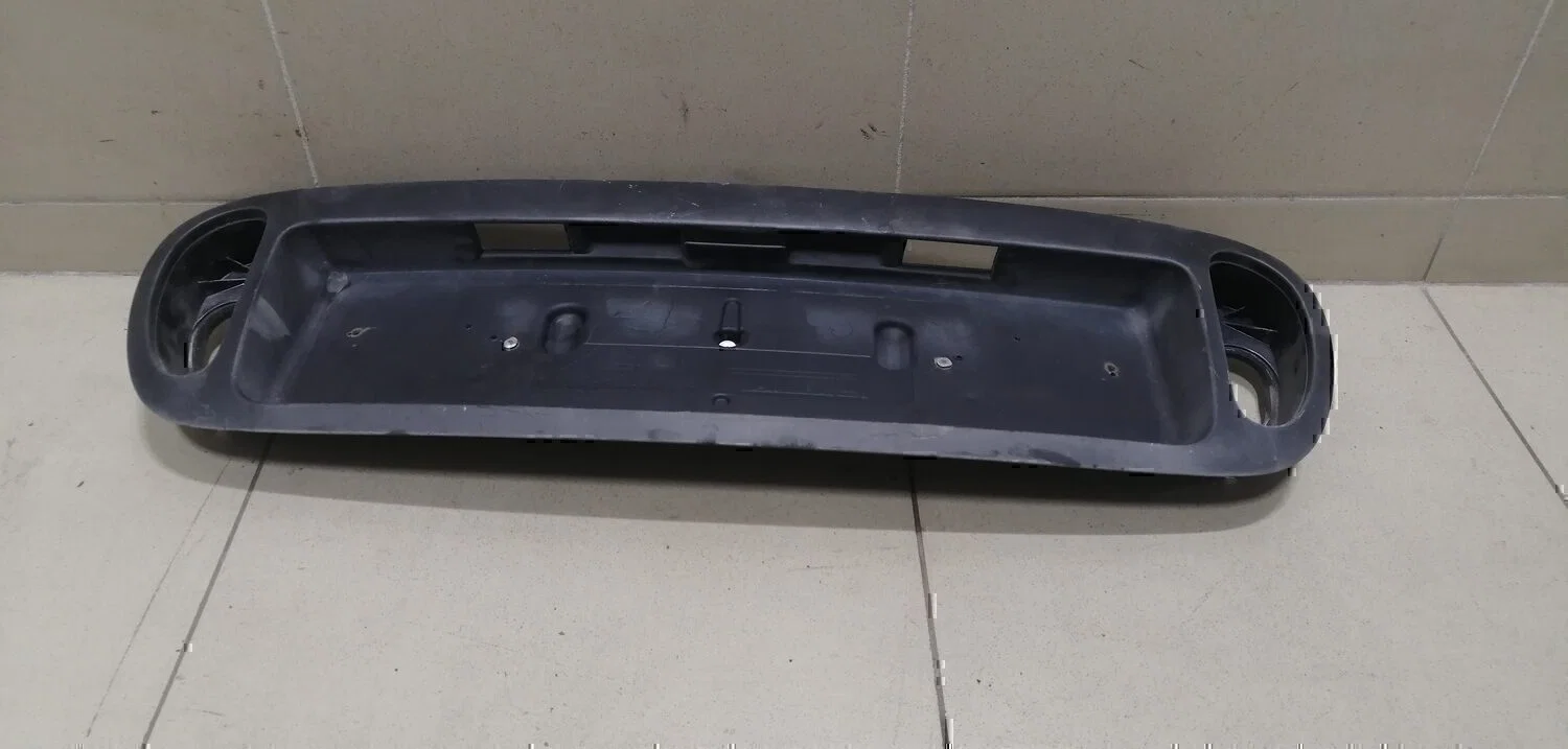 Накладка двери багажника RENAULT Scenic 2003-2009 - изображение 1