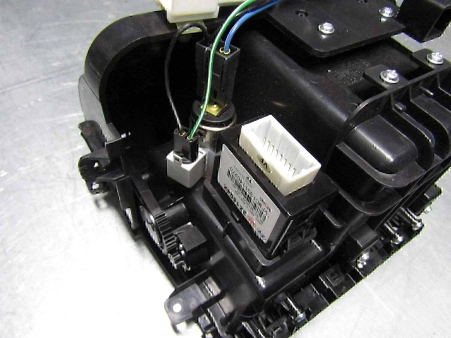 Ящик передней консоли Hyundai-KIA i40 2011> - миниатюра 5
