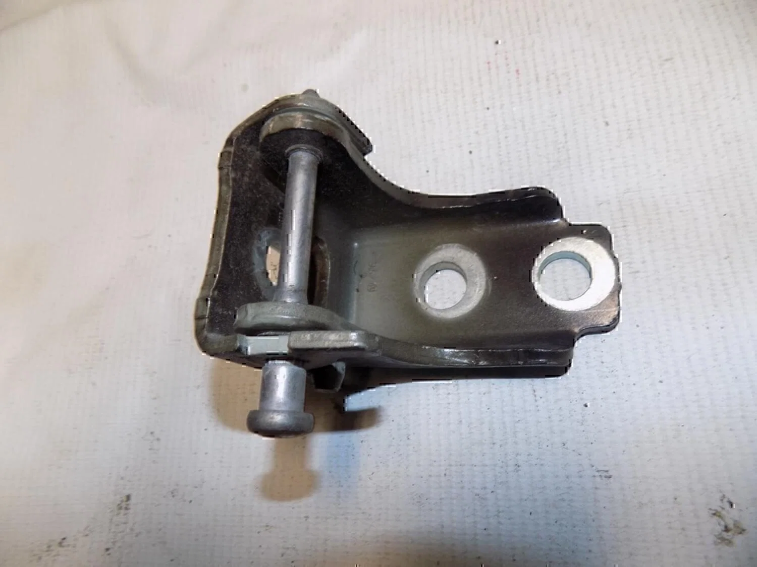 Петля двери передней правой верхняя Peugeot-Citroen C3 2009-2016 - миниатюра 2