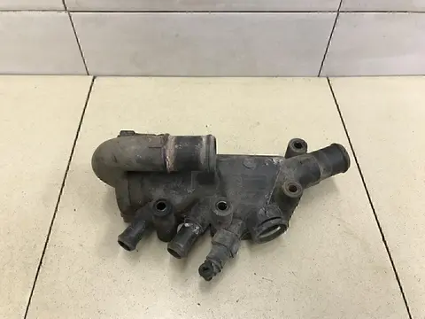 Корпус термостата FORD Fiesta 2001-2007
