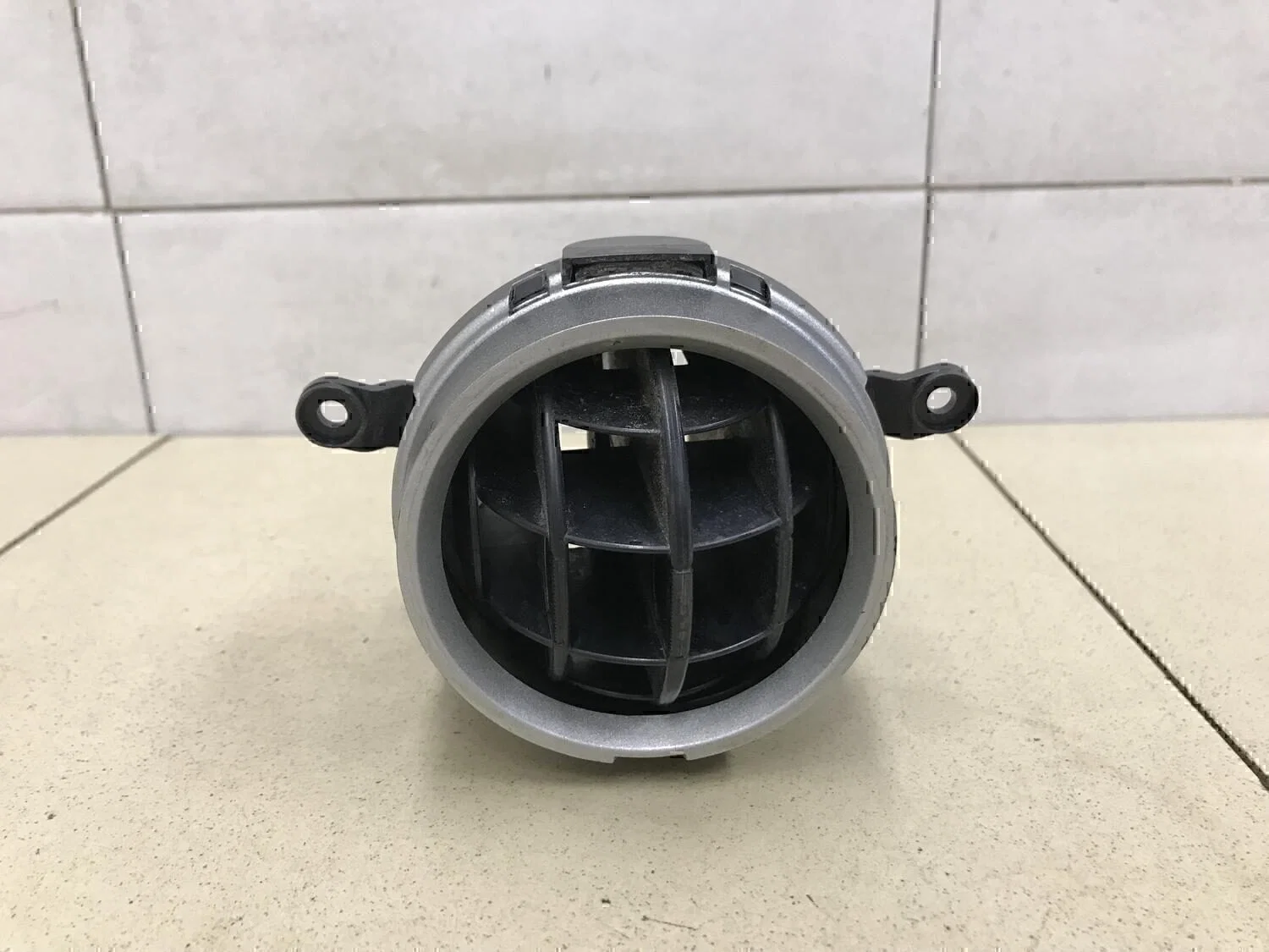 Дефлектор воздушный FORD Fiesta 2001-2007 - изображение 1