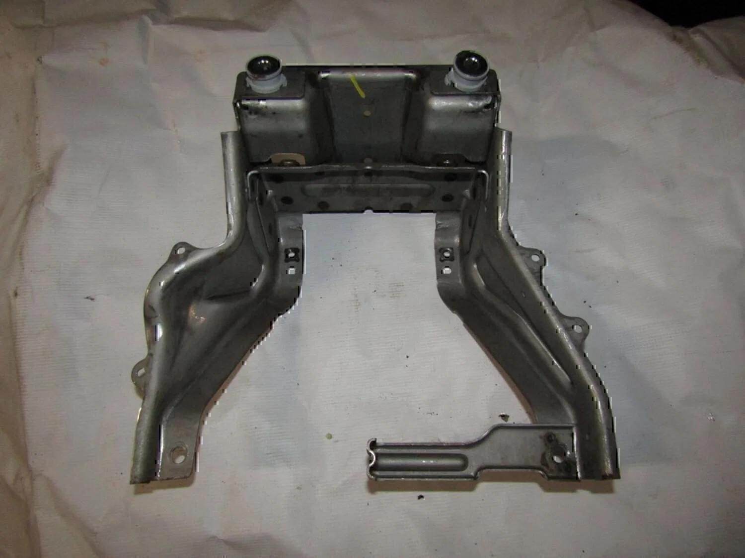 Кронштейн рулевой колонки FORD Focus II 2005-2008 - миниатюра 3