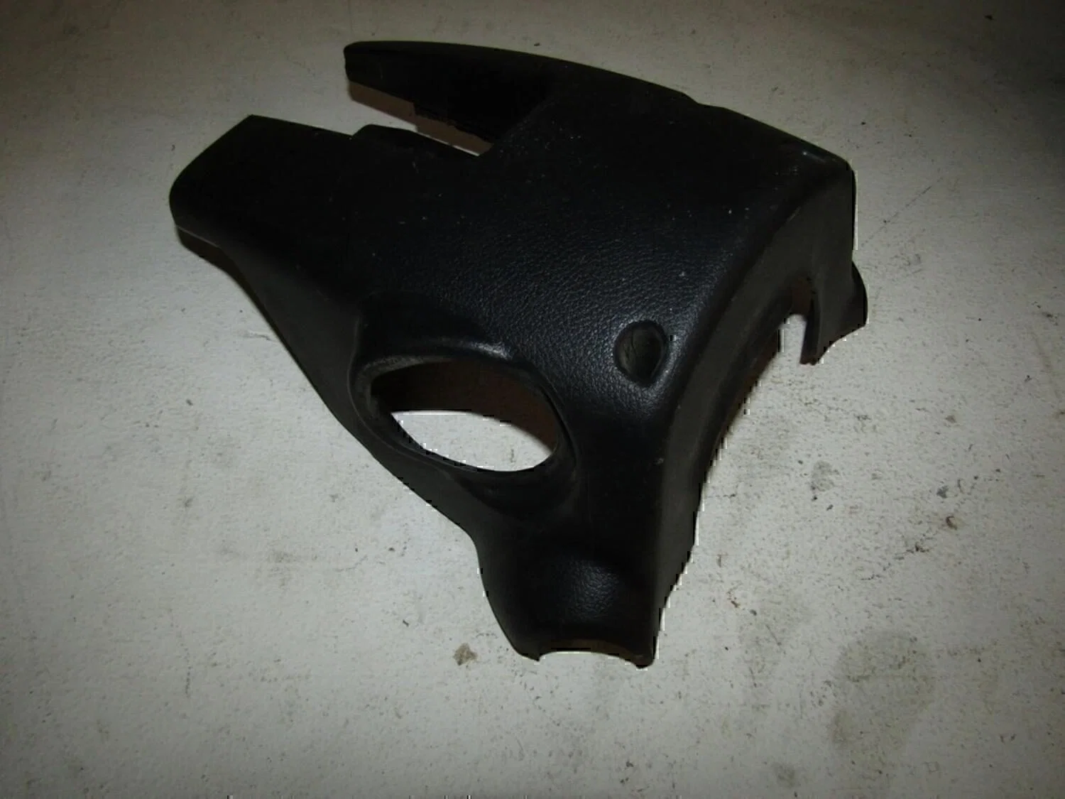 Кожух рулевой колонки нижний NISSAN Note (E11) 2006-2013 - миниатюра 3