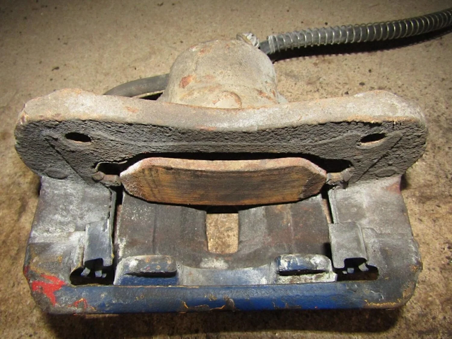 Суппорт передний правый Hyundai-KIA Elantra 2006-2011 - миниатюра 3