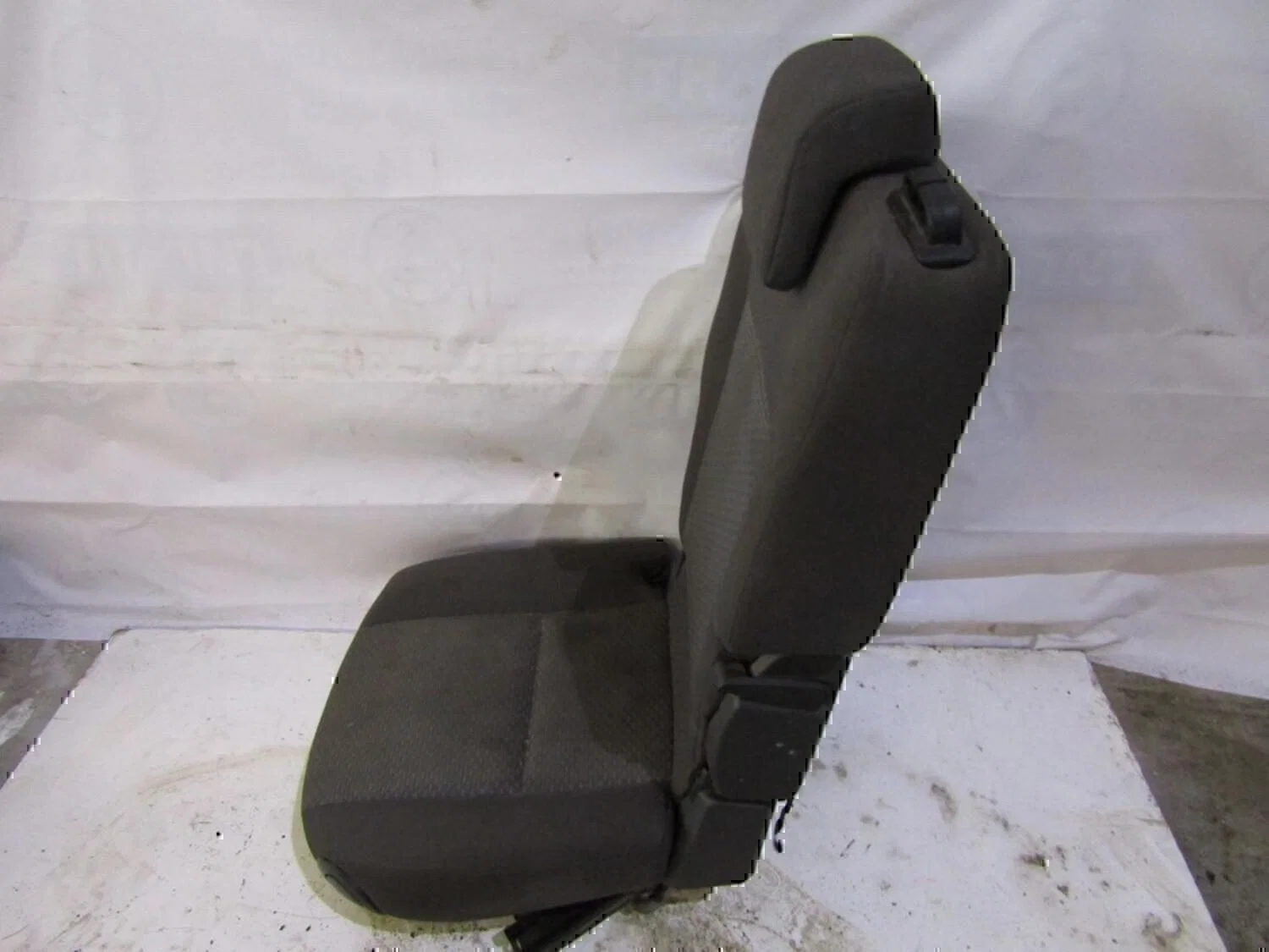 Сиденье заднее FORD C-MAX 2003-2011 - миниатюра 2
