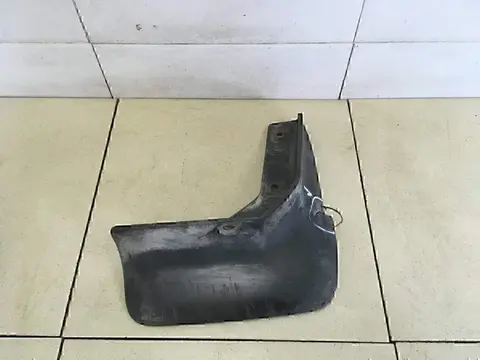 Брызговик задний правый MITSUBISHI Lancer (CS/Classic) 2003-2006