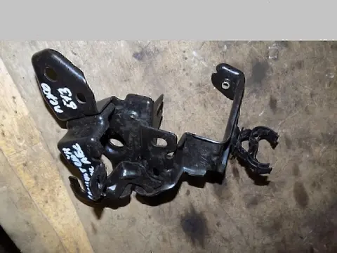 Кронштейн блока ABS (насос) Peugeot-Citroen 407 2004-2010
