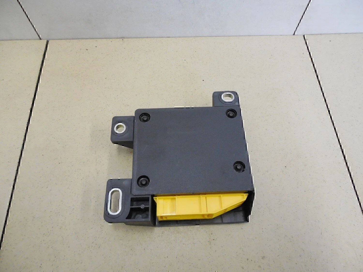 Блок управления AIR BAG NISSAN Almera (G15) 2013> - миниатюра 3