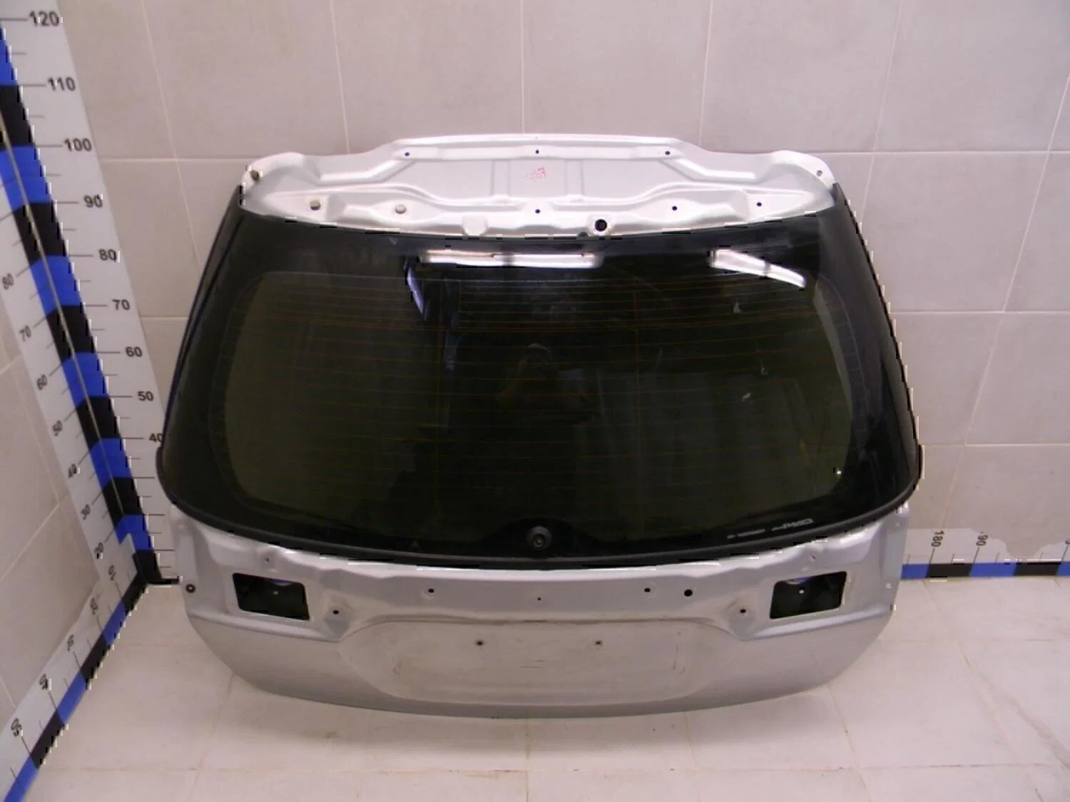 Дверь багажника со стеклом Subaru Legacy Outback (B13) 2003-2009 - миниатюра 2