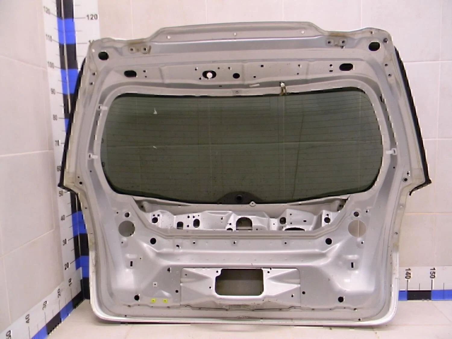 Дверь багажника со стеклом Subaru Legacy Outback (B13) 2003-2009 - миниатюра 3