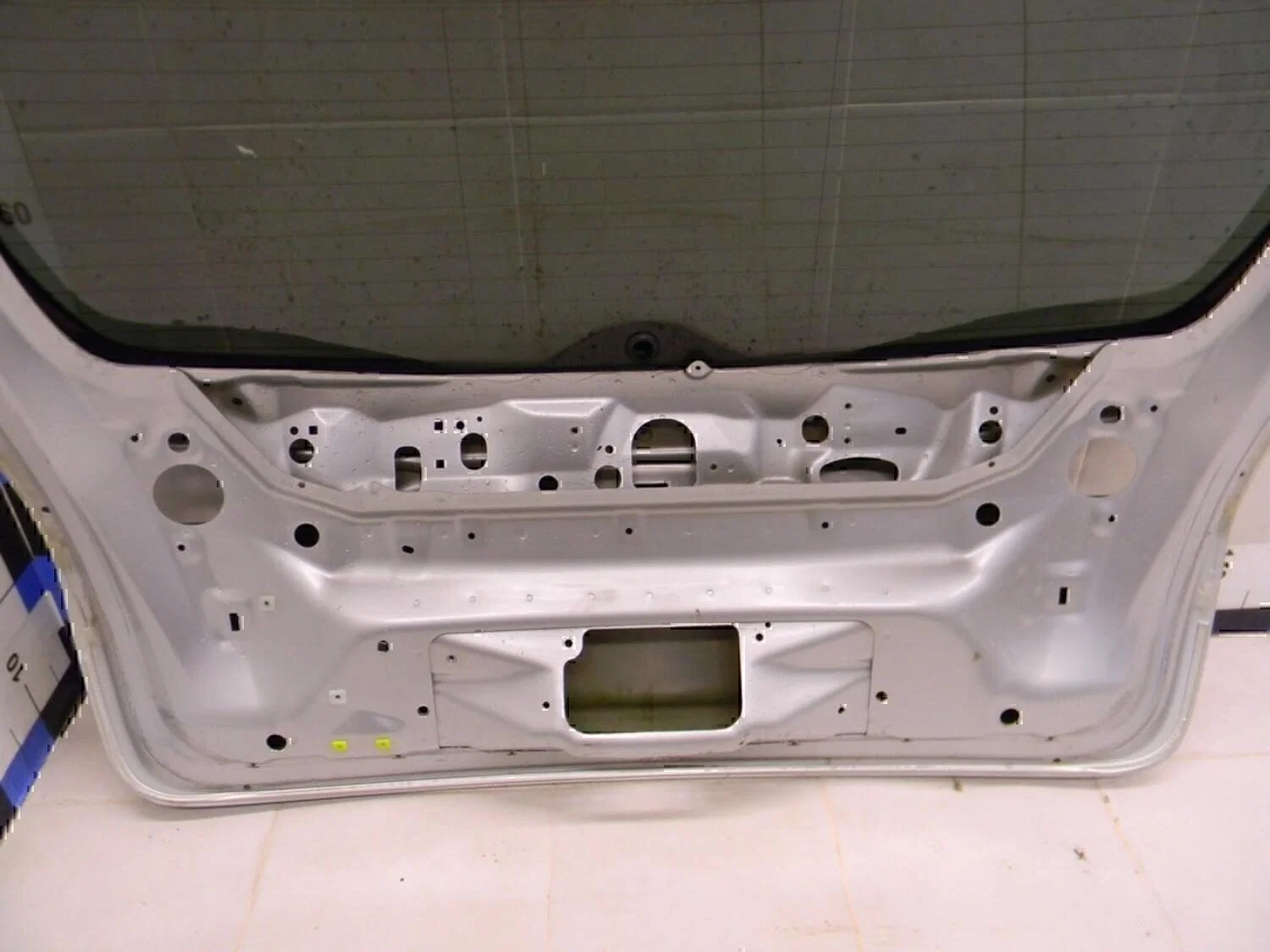 Дверь багажника со стеклом Subaru Legacy Outback (B13) 2003-2009 - миниатюра 4