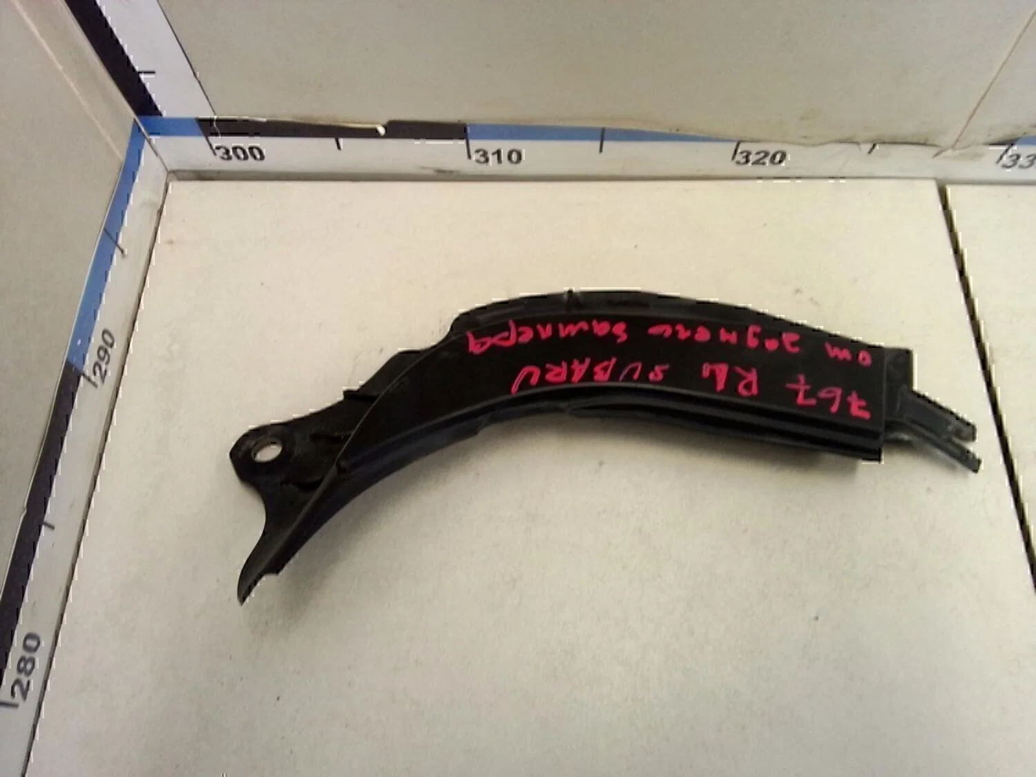 Пыльник (кузов наружные) Subaru Legacy Outback (B13) 2003-2009 - изображение 1