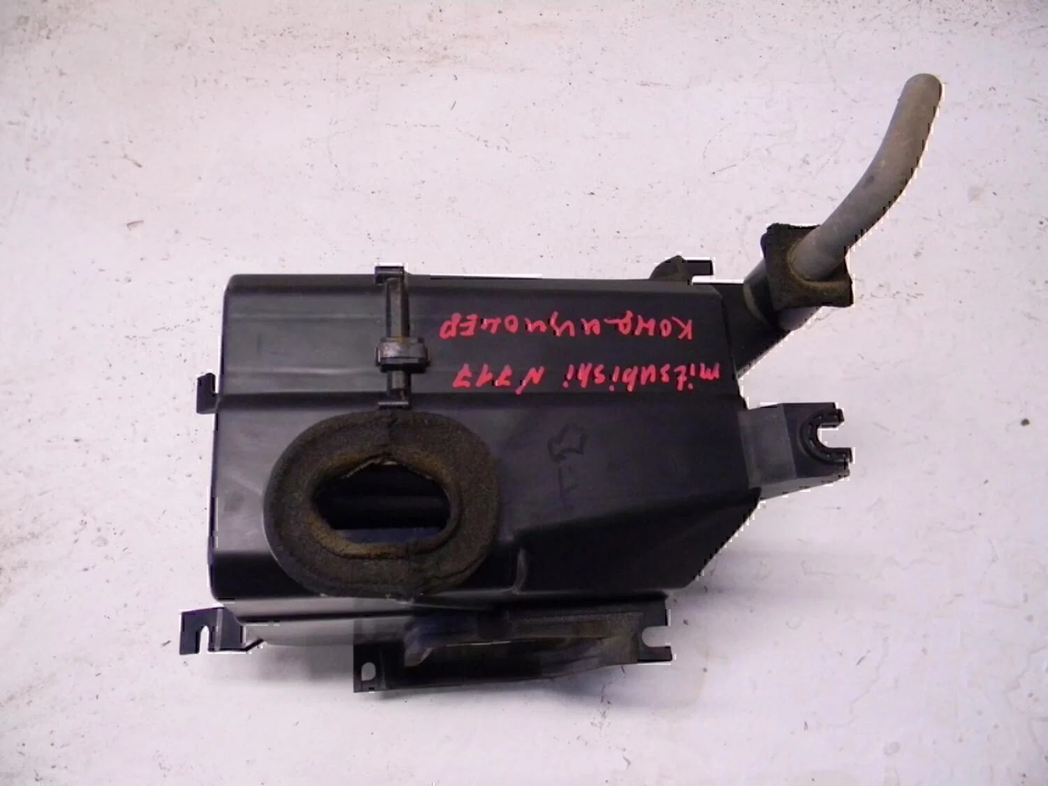 Корпус отопителя MITSUBISHI Space Star 1998-2004 - миниатюра 2