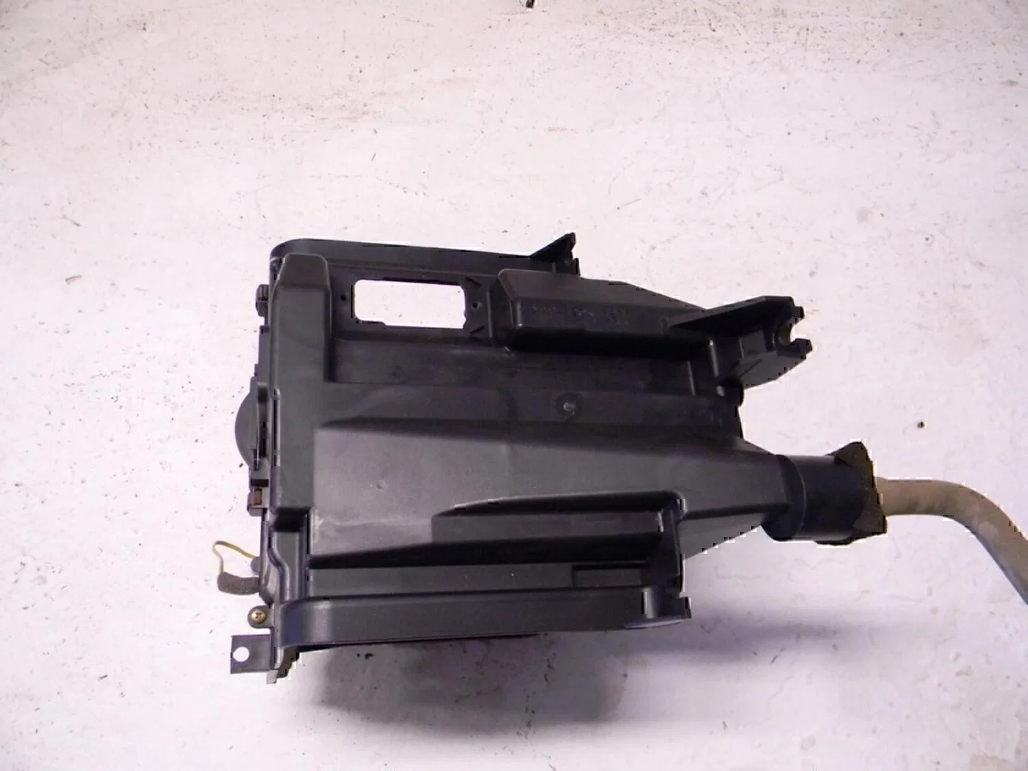 Корпус отопителя MITSUBISHI Space Star 1998-2004 - миниатюра 5